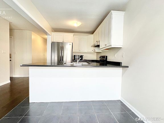 2nd image of 5 Dublin Rd #1