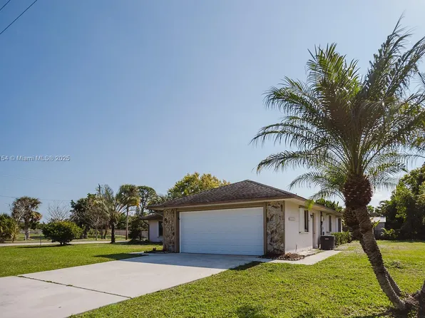5800 Paleo Pines Cir, Fort Pierce, FL 34951