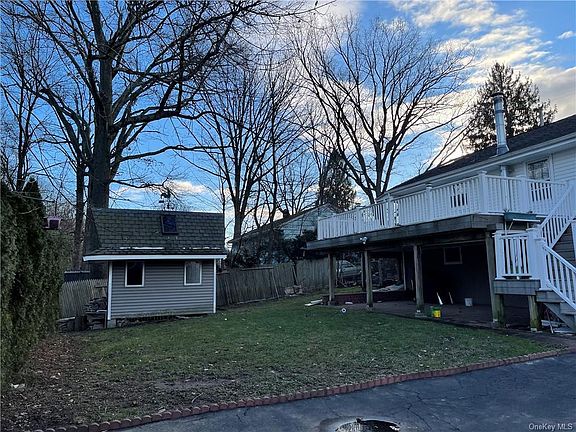 5th image of 8 Jerrys Ave