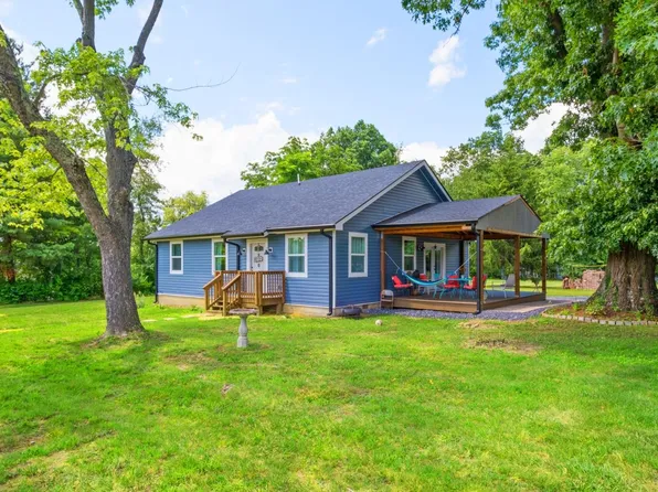 860 Maryland Ave, Waynesboro, VA 22980