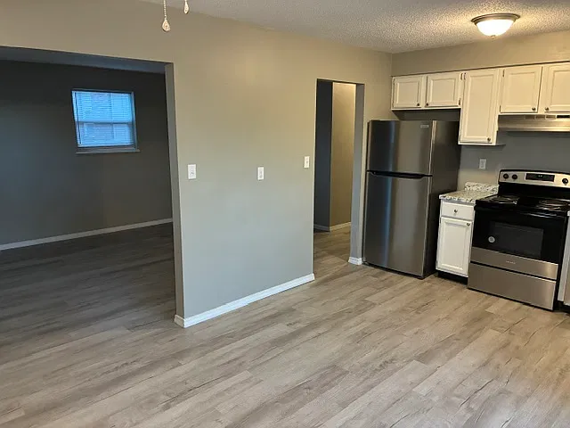 2 bed, 850 sqft, $850 — Photo 2