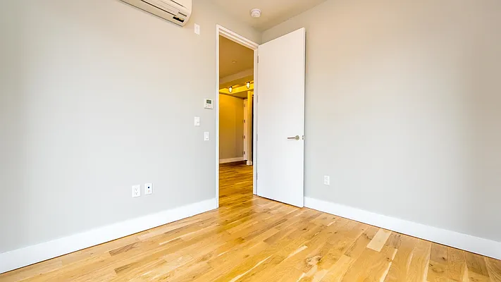 Rented by Nooklyn NYC LLC | media 17