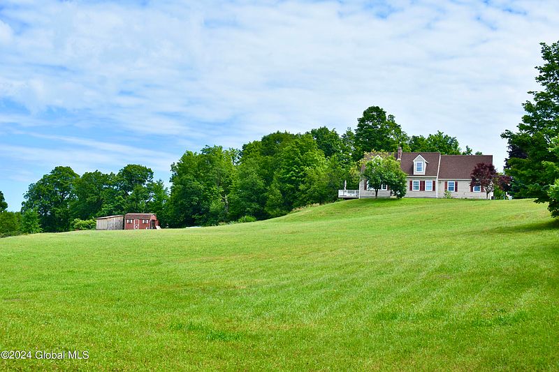 4th image of 107 County Route 44