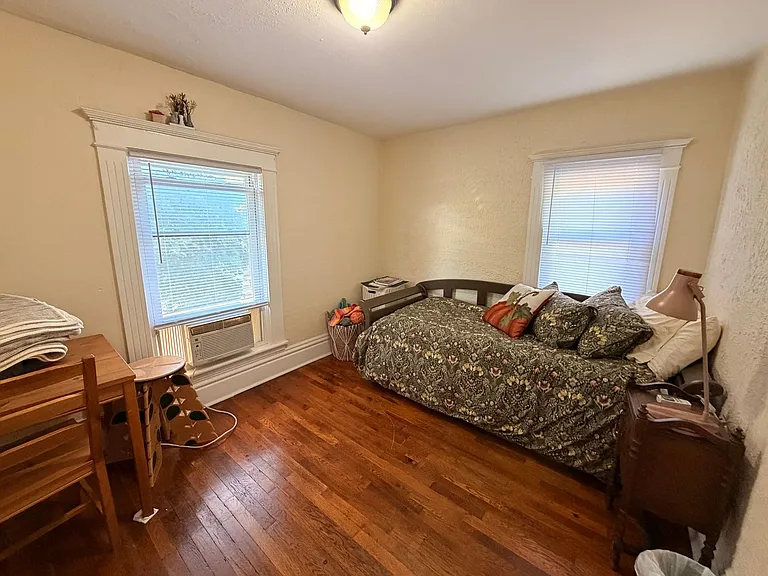 425 Fuller Ave SE — Photo 29