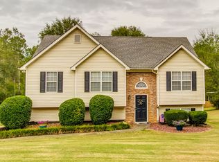 1401 Elliotts Ln, Auburn, GA 30011