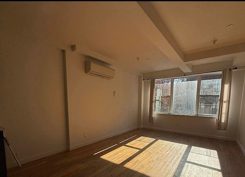 1st image of 347 Union Ave #4
