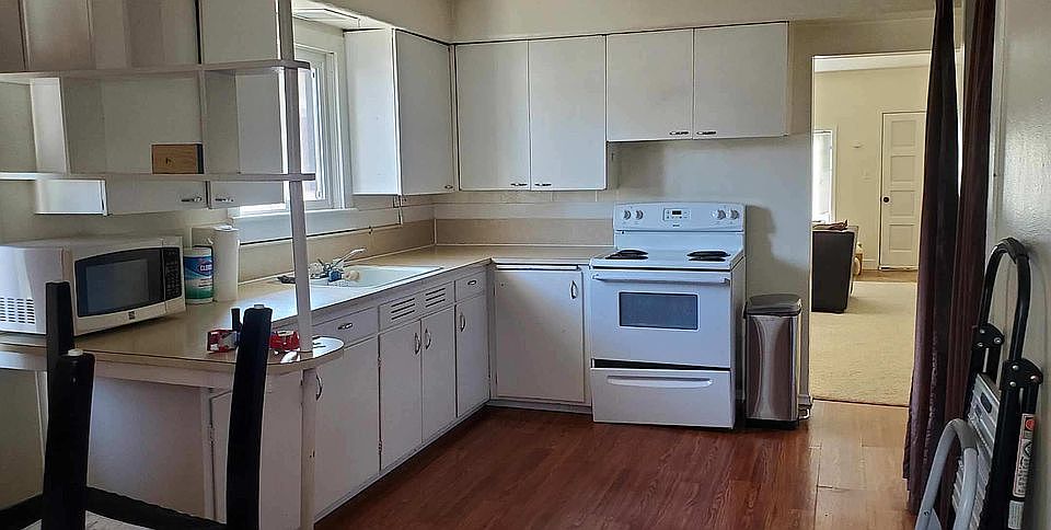 2nd image of 232 S Cottage St