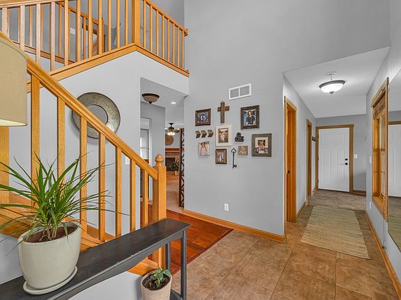 5th image of 618 Deer Ridge Dr NW