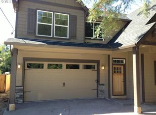 5450 SE Malden Dr, Portland, OR