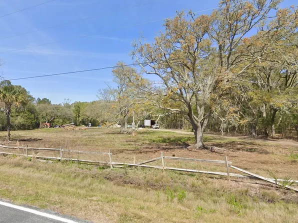 8260 Oyster Factory Rd, Edisto Island, SC 29438