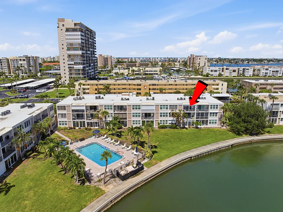 7405 Bay Island Dr S #321