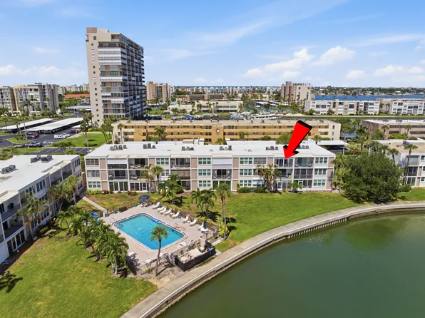 7405 Bay Island Dr S, South Pasadena, FL