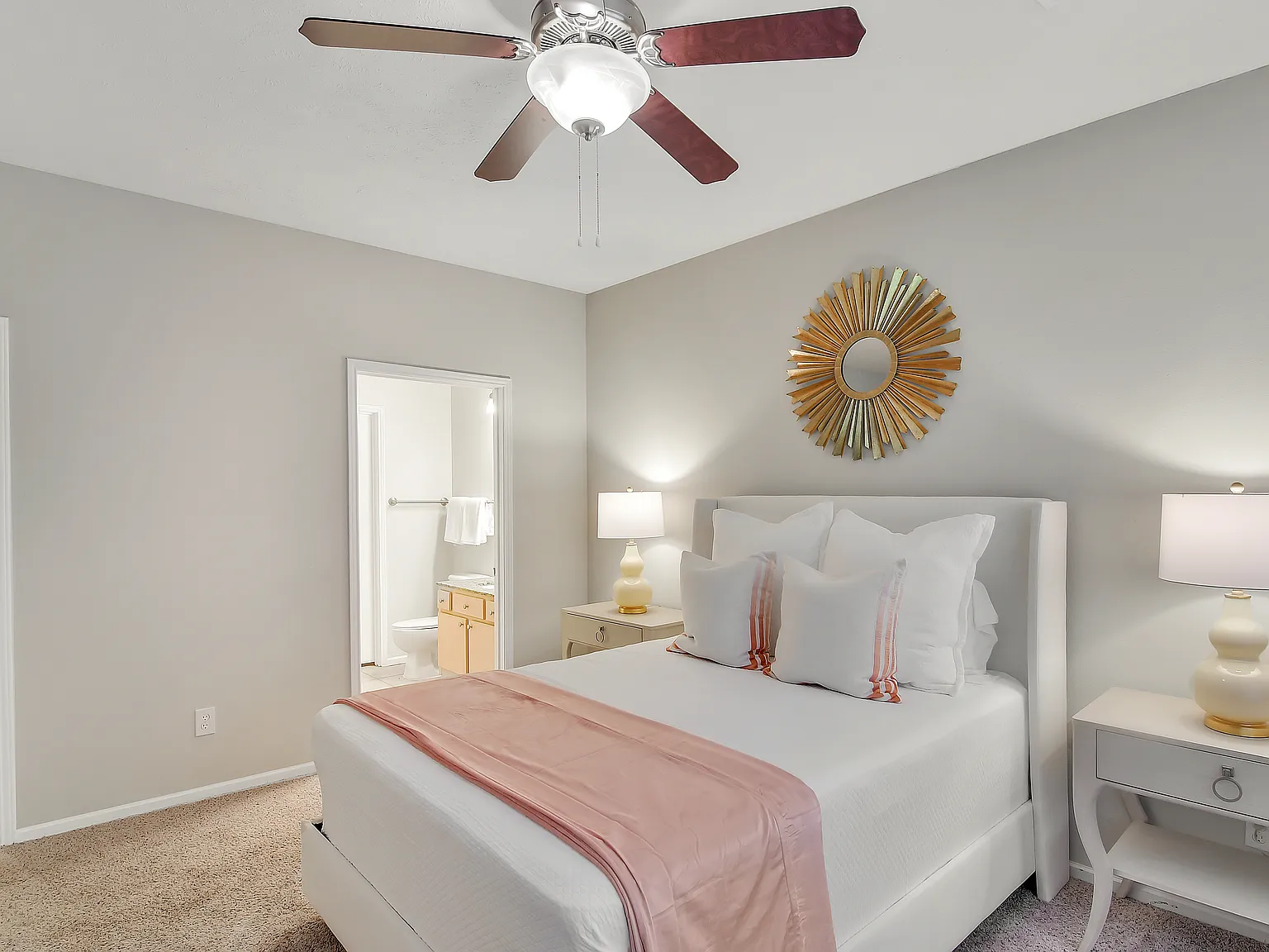 Ashford Place Apartment Homes — Photo 4