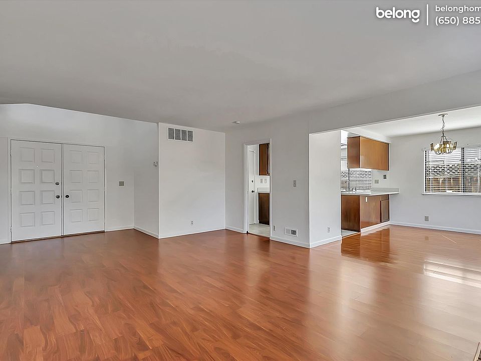 1st image of 3141 Teddington Dr