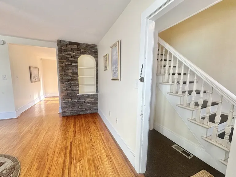 986 Ash St #101 — Photo 28