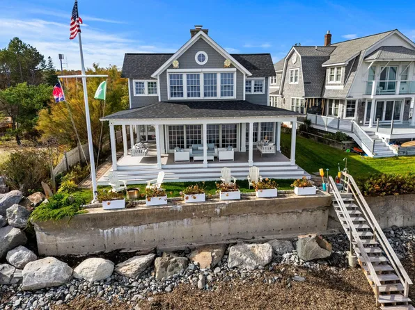 1016 Ocean Boulevard, Hampton, NH 03842