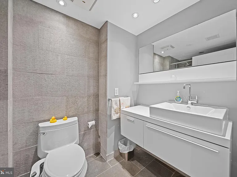 631 D St NW #1139 — Photo 24