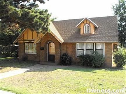 On Lg. Corner Lot, Brick Cottage Feel.