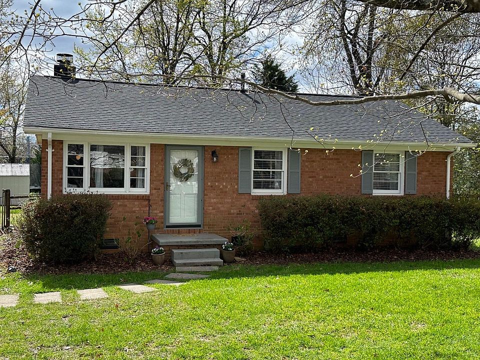 1st image of 2923 Isaacs Pl