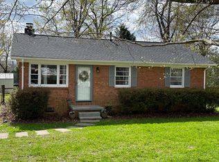 2923 Isaacs Pl, Greensboro, NC 27408