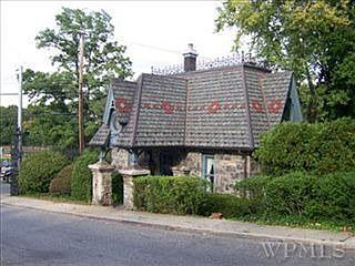 1st image of 94 Ashford Ave