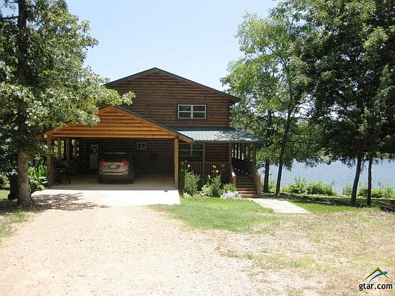 3rd image of 135 King Larry Ct