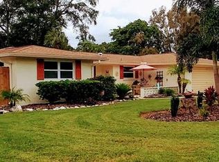 3210 Betty Dr, Sarasota, FL 34232