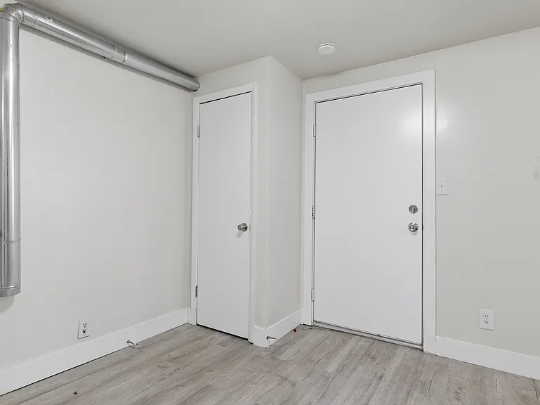 831 W Lennox St #6 — Photo 8