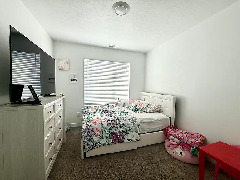 38 N Northshore Dr #N — Photo 9