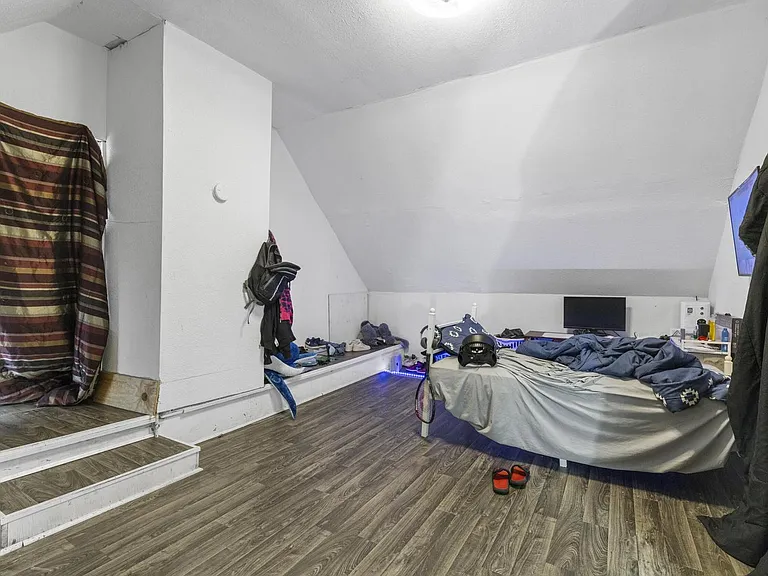 1567 S Cesar E Chavez Dr — Photo 6