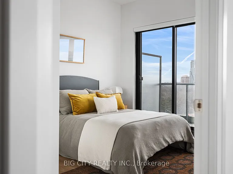 36 Brentcliffe Rd #816 — Photo 18