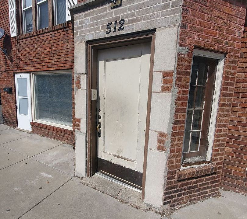 1st image of 512-514 16th St #2