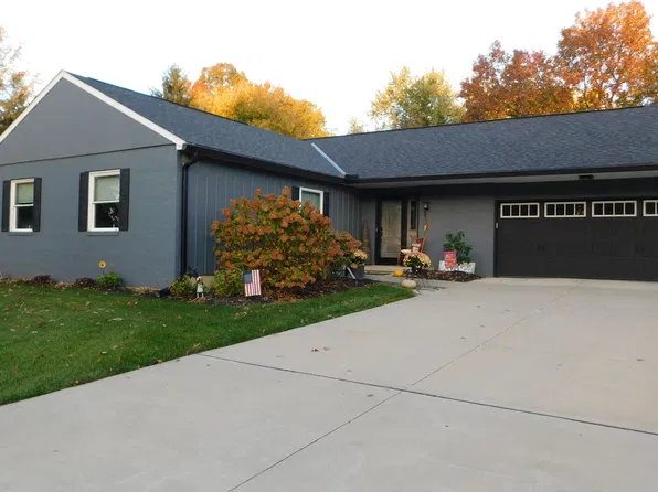 899 Hickory Dr, Marysville, OH 43040