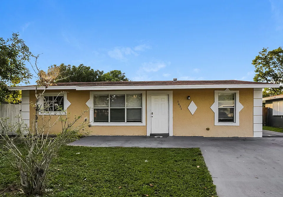 1831 NW 2nd Ave