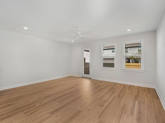 5th image of 2409 W Fig St Unit 1