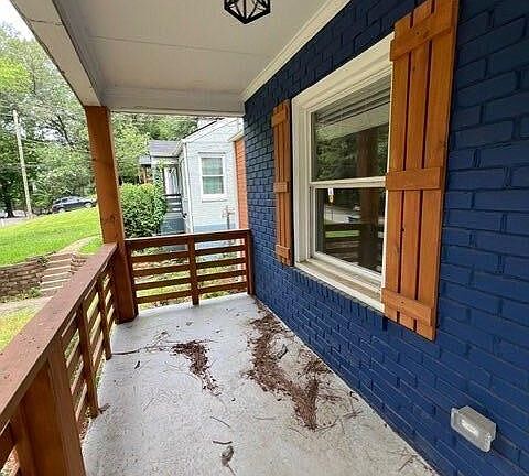 3rd image of 1565 Ocala Ave SW