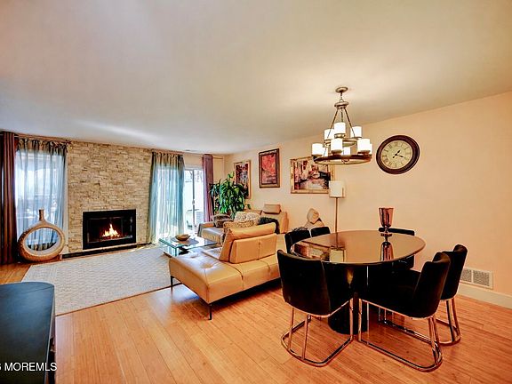 2nd image of 60 Renee Court