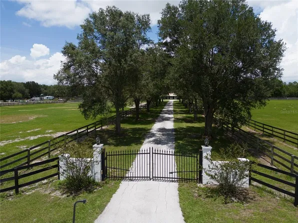 21051 SE 42nd St, Morriston, FL 32668