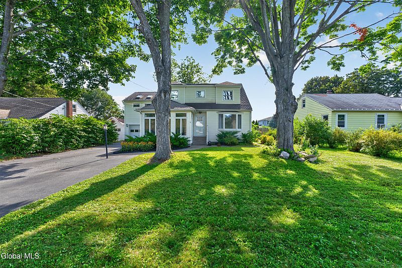 2nd image of 9 Nielsen Road