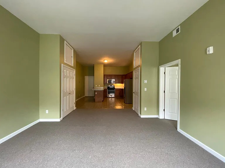 12 Main St #8 — Photo 20