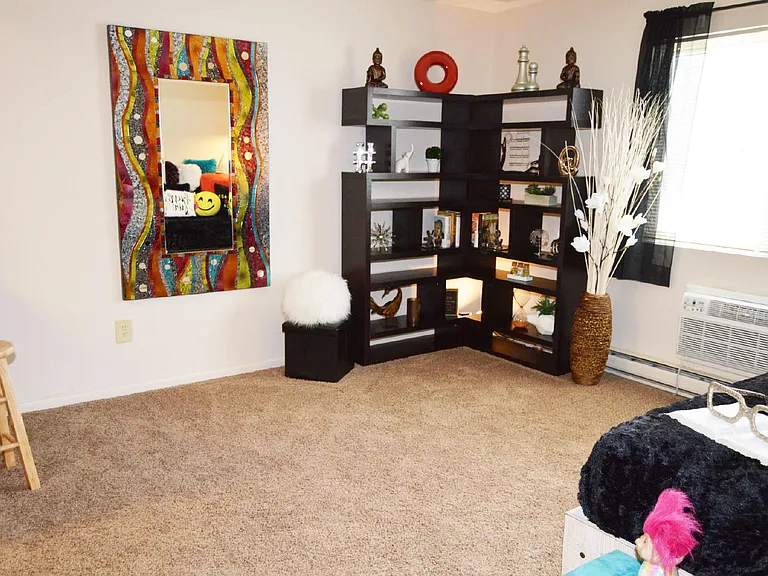 Kent Village Apartments — Photo 8