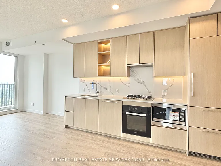 18 Esther Shiner Blvd #2311 — Photo 14