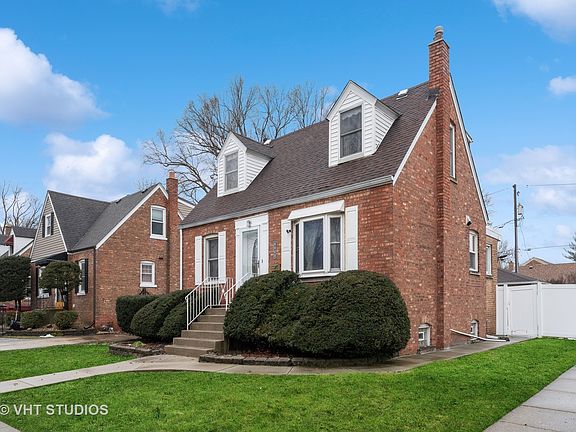 2nd image of 9900 S Trumbull Ave