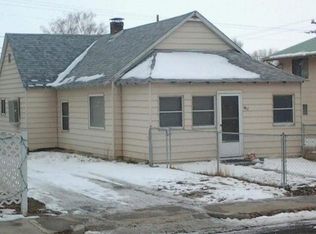 807 Cedar St, Carlin, NV 89822