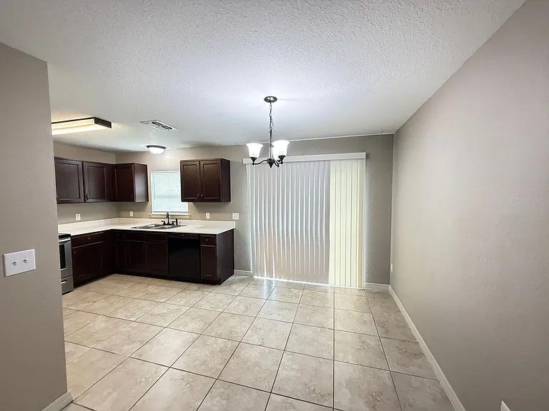 15741 SW 23rd Avenue Rd — Photo 5
