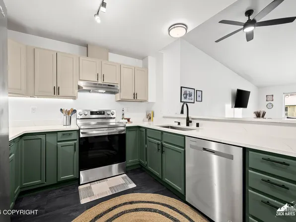 12040 Town Park Cir, Eagle River, AK 99577