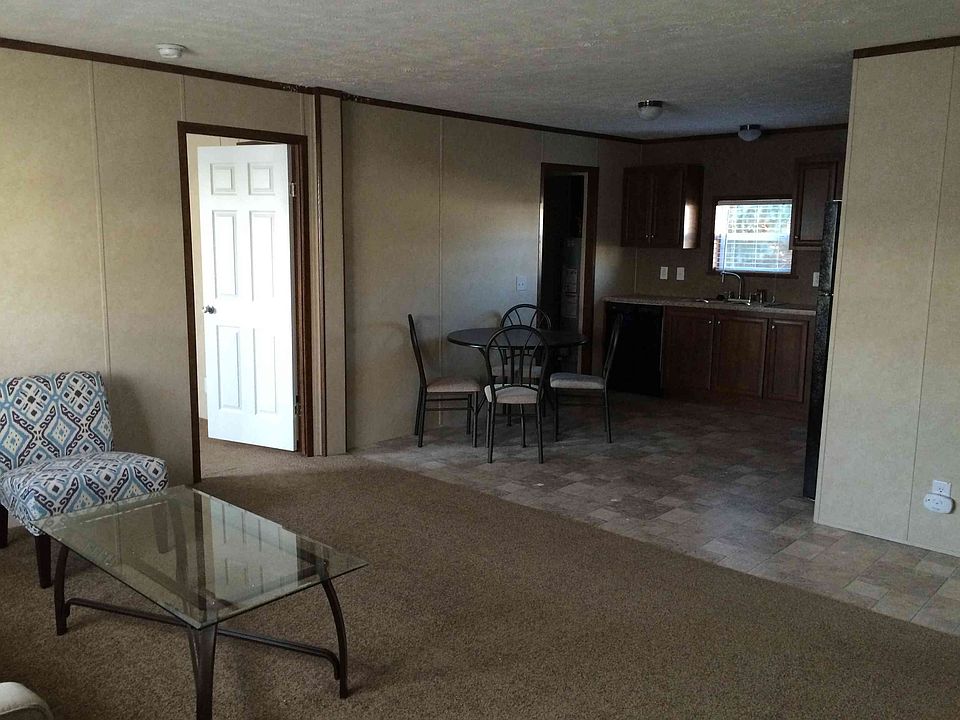 2nd image of 10044 Hutchinson Dr