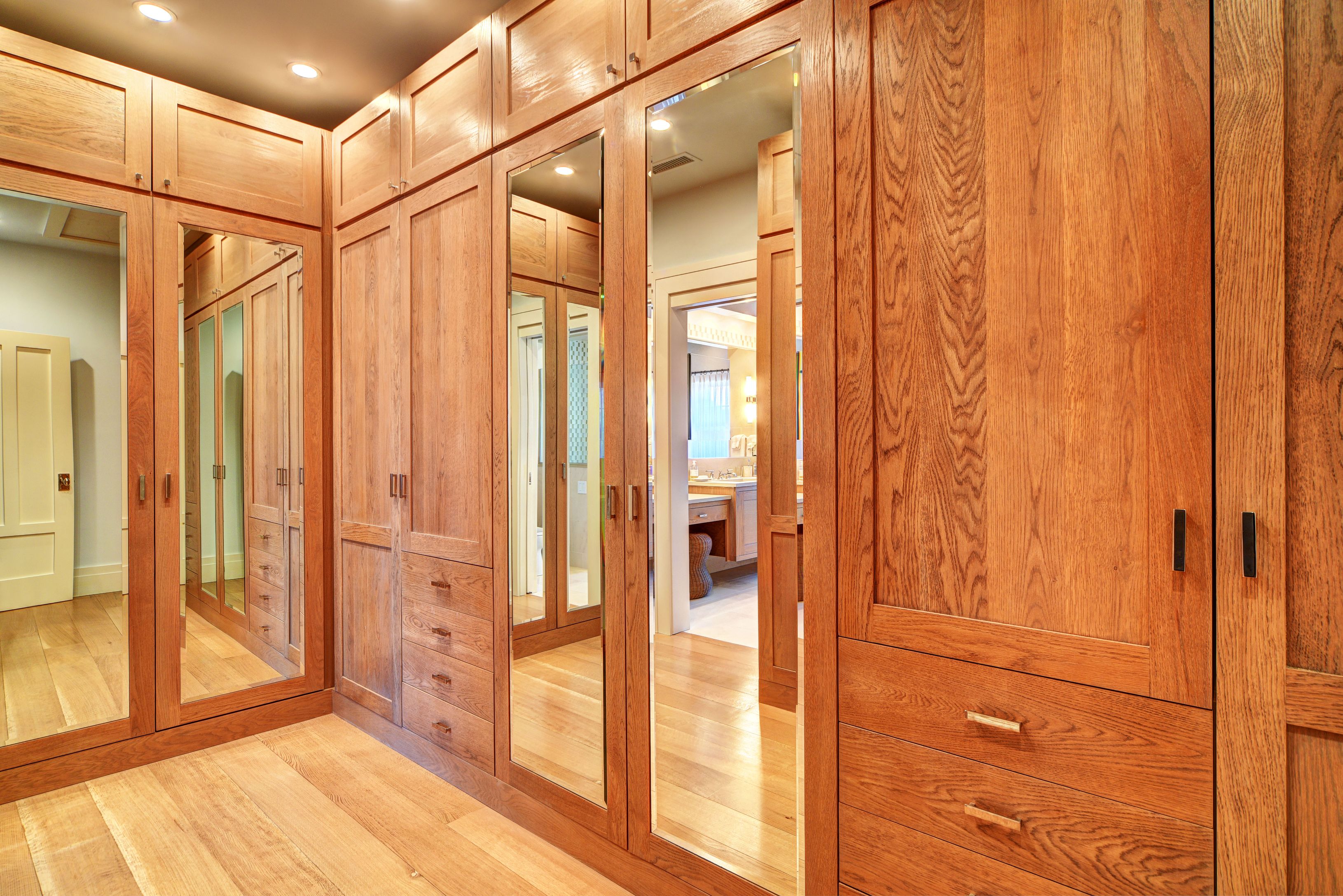 12 Baiting Hollow Rd, East Hampton, NY 11937 Out East