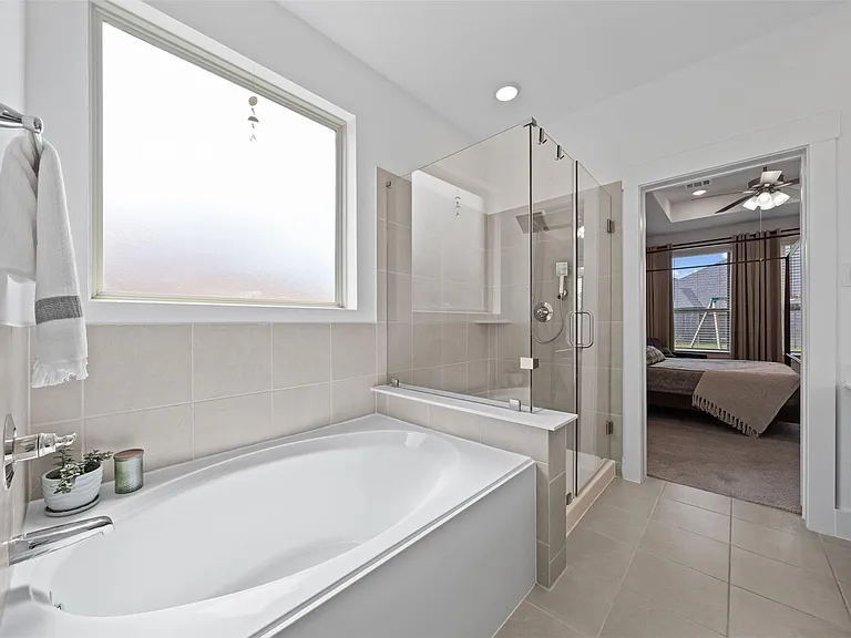 21307 Fresno Brook Cir — Photo 32