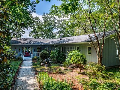 922 Blueberry Point Rd, White Stone, VA, 22578